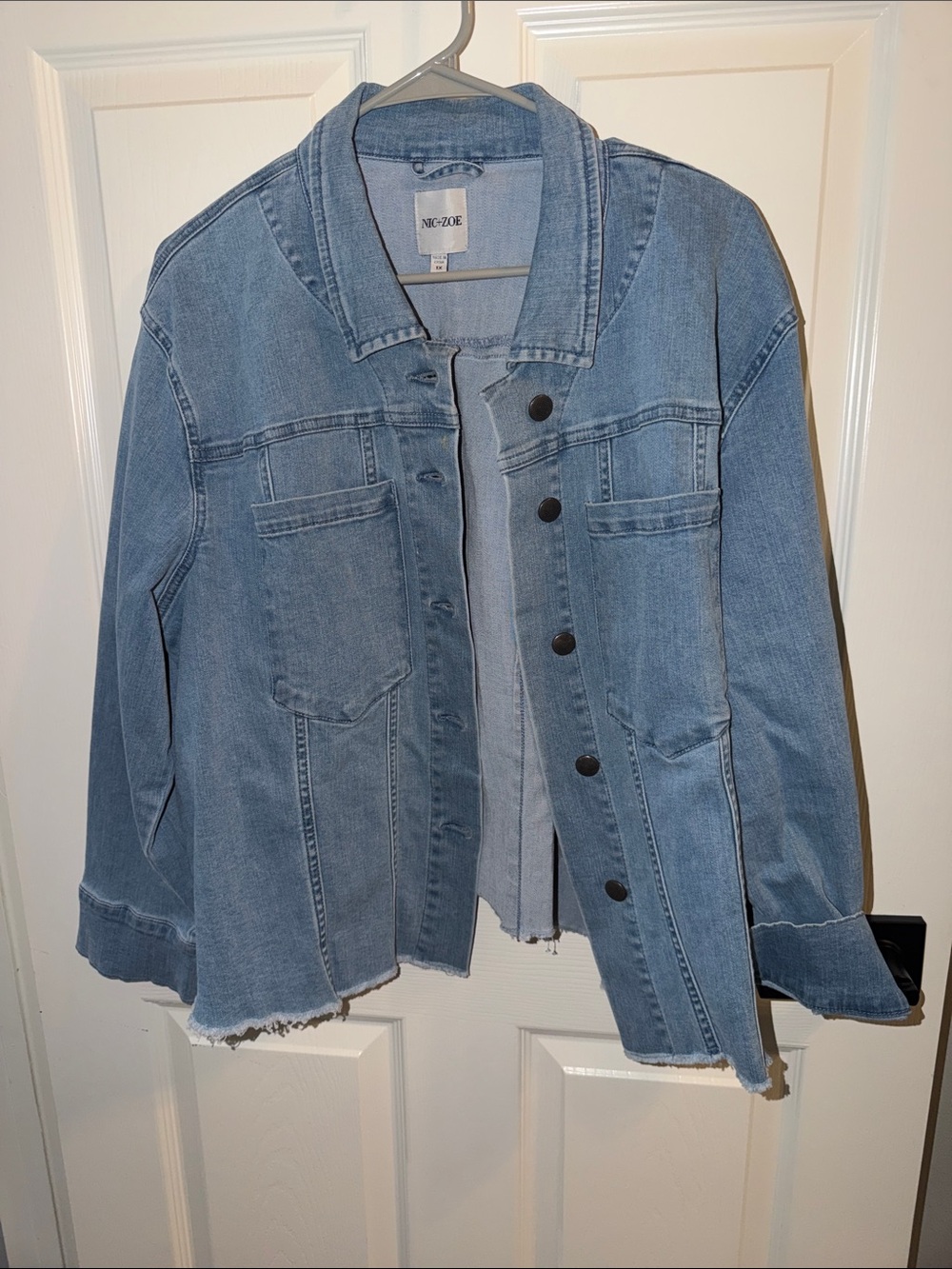 NIC+ZOE Light Wash Blue Denim Jacket with Frayed Hem